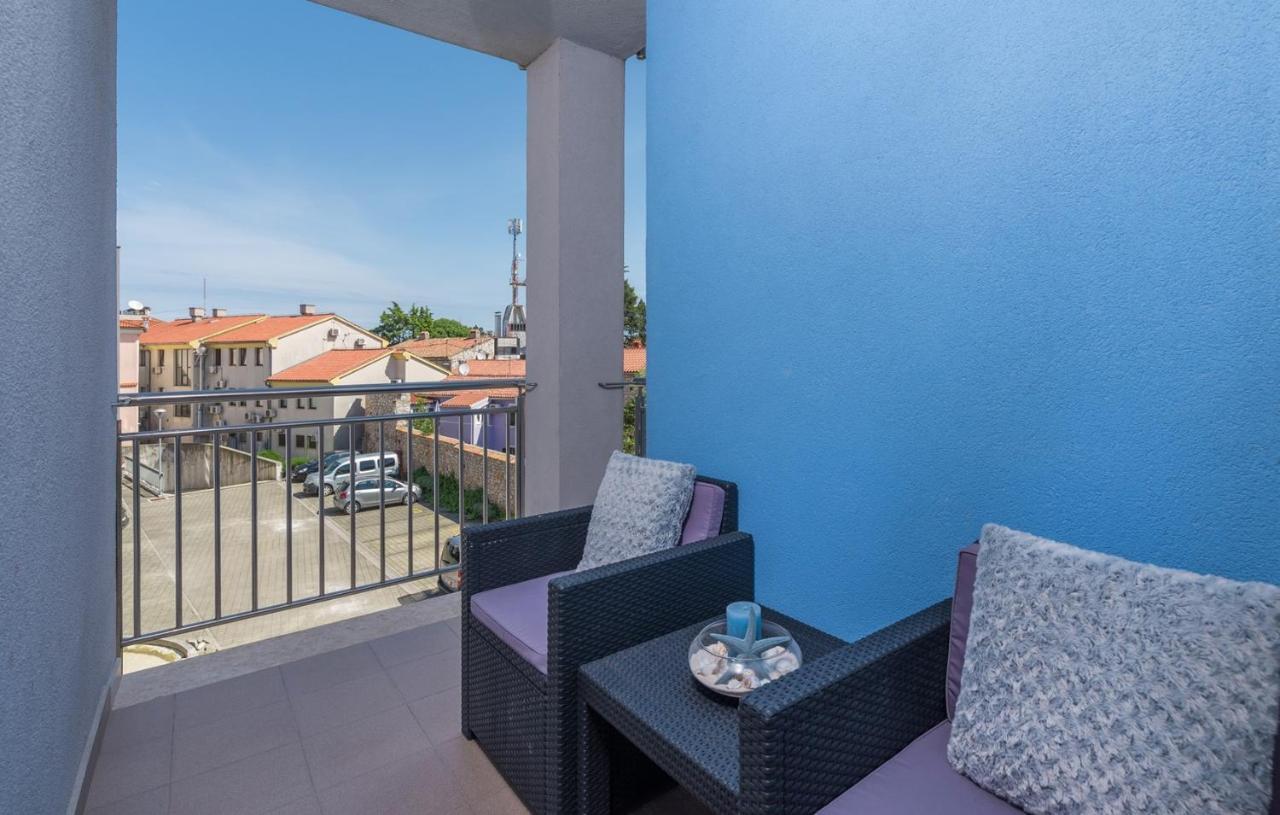 Apartment Melarnian Near The Beach In Umag Bagian luar foto