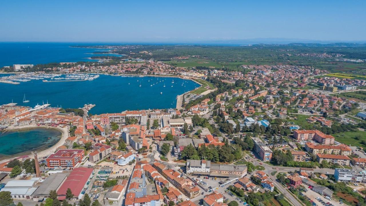 Apartment Melarnian Near The Beach In Umag Bagian luar foto